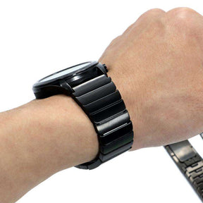 Schwarzes Titanarmband für Smartwatches von Kardena, 22mm Breite