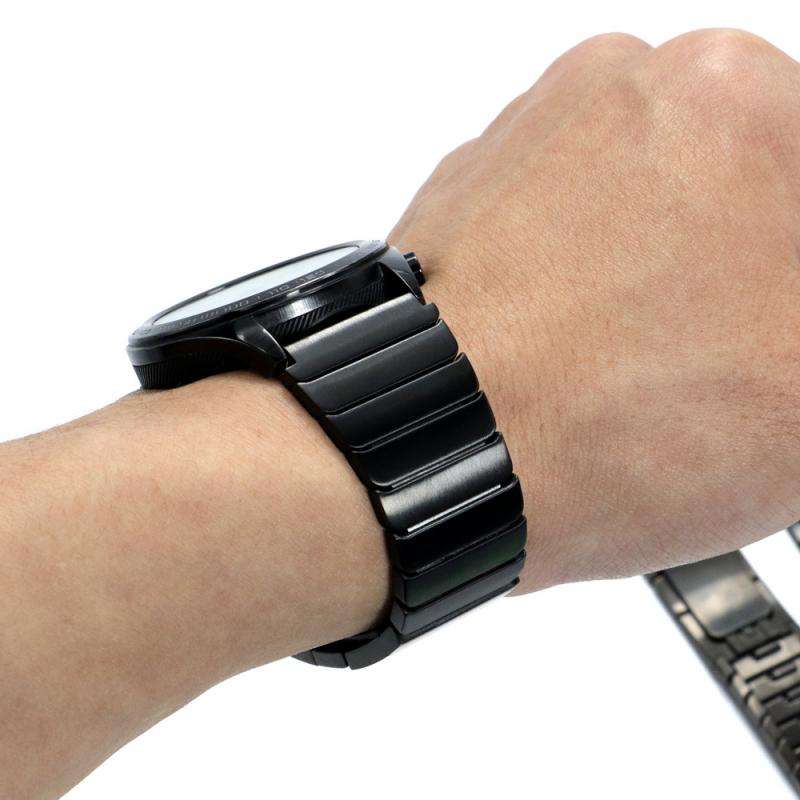 Schwarzes Titanarmband für Smartwatches von Kardena, 22mm Breite